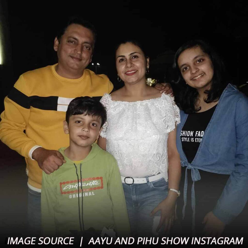 Aayu and Pihu with their parents