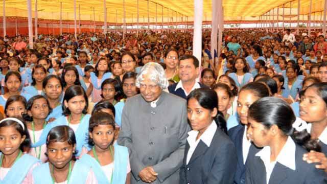 Dr. APJ ABDUL KALAM with children